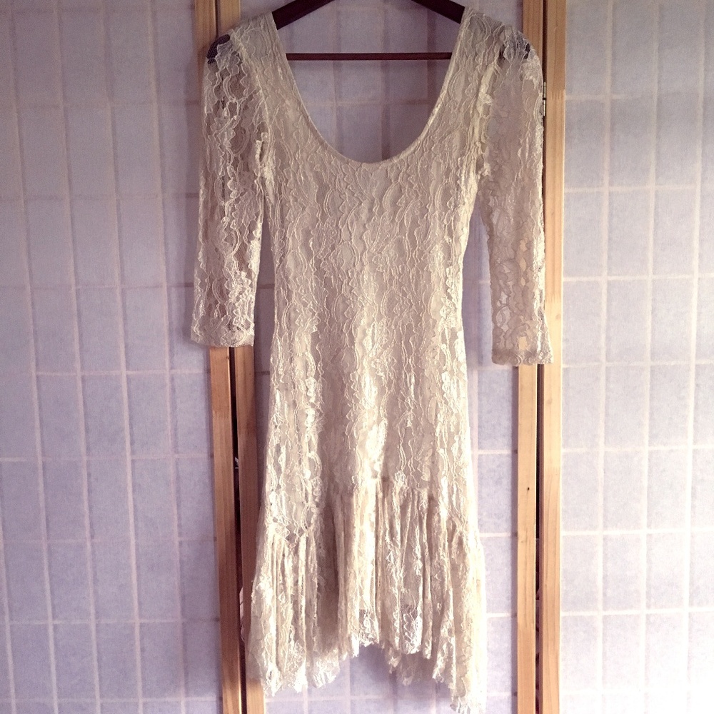 White Lace Mini Dress XS (Ecoté - UO Brand)